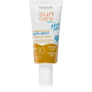 FlosLek Laboratorium Sun Care Derma Photo Care leichte schützende Gesichtscreme für Haut mit kleinen Makeln SPF 30 30 ml