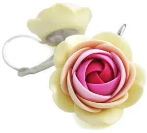 Troli Ohrhänger in Vanille-Rosa in Form von Blumen Summer Flower